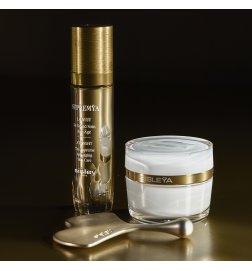SUPREMŸA AT NIGHT THE ULTIMATE ANTI-AGING SKINCARE SUPREMŸA AT NIGHT THE ULTIMATE ANTI-AGING SKINCARE